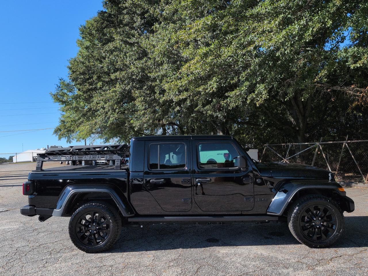 2024 Jeep Gladiator Nighthawk