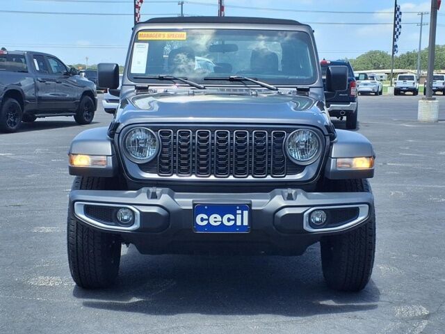 2024 Jeep Gladiator Sport