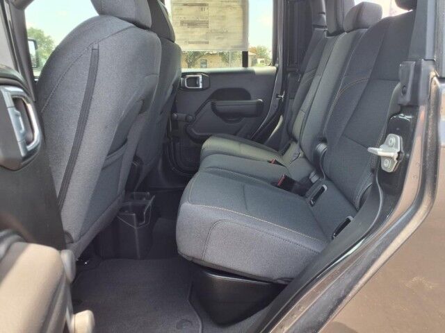2024 Jeep Gladiator Sport  TX