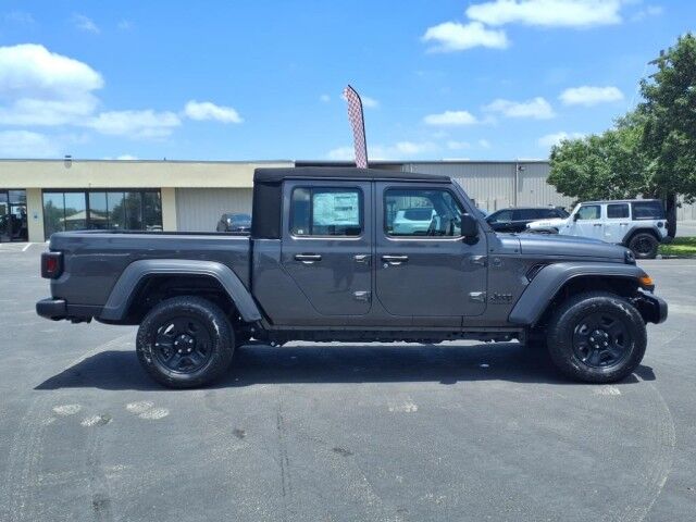 2024 Jeep Gladiator Sport  TX