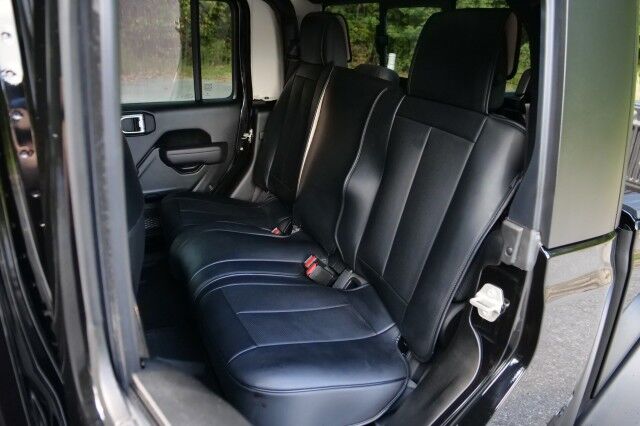 2024 Jeep Gladiator Sport 4X4 / Wheels & Tires Upgrade / Leather Seating! High Point NC