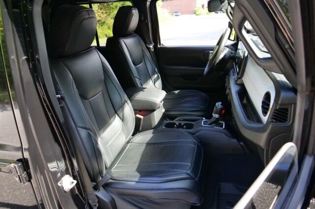 2024 Jeep Gladiator Sport 4X4 / Wheels & Tires Upgrade / Leather Seating! High Point NC