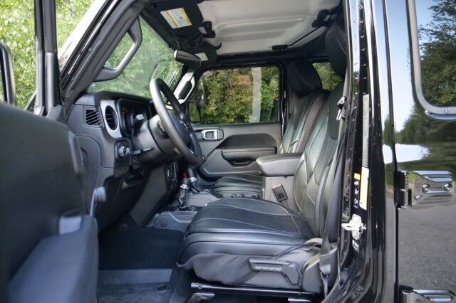 2024 Jeep Gladiator Sport 4X4 / Wheels & Tires Upgrade / Leather Seating! High Point NC