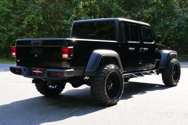 2024 Jeep Gladiator Sport 4X4 / Wheels & Tires Upgrade / Leather Seating! High Point NC