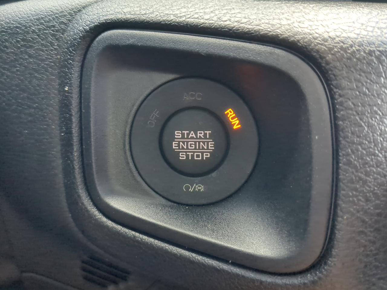 2024 Jeep Gladiator Sport Appleton WI