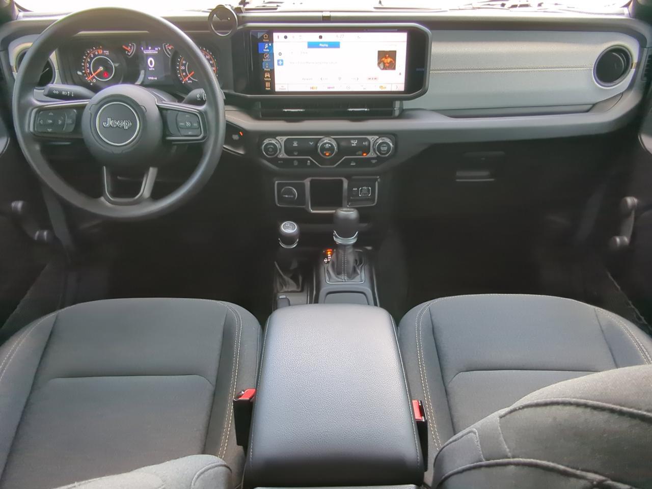 2024 Jeep Gladiator Sport Appleton WI