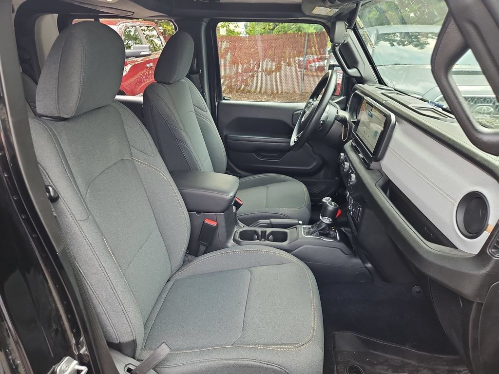 2024 Jeep Gladiator Sport Gresham OR