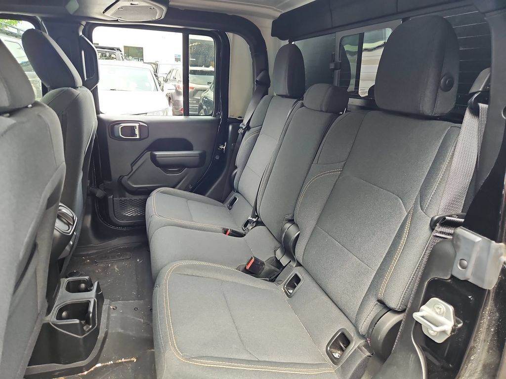 2024 Jeep Gladiator Sport Gresham OR