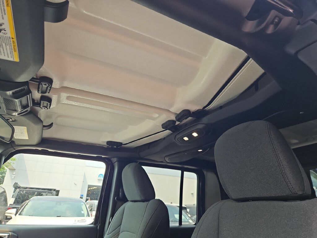 2024 Jeep Gladiator Sport Gresham OR