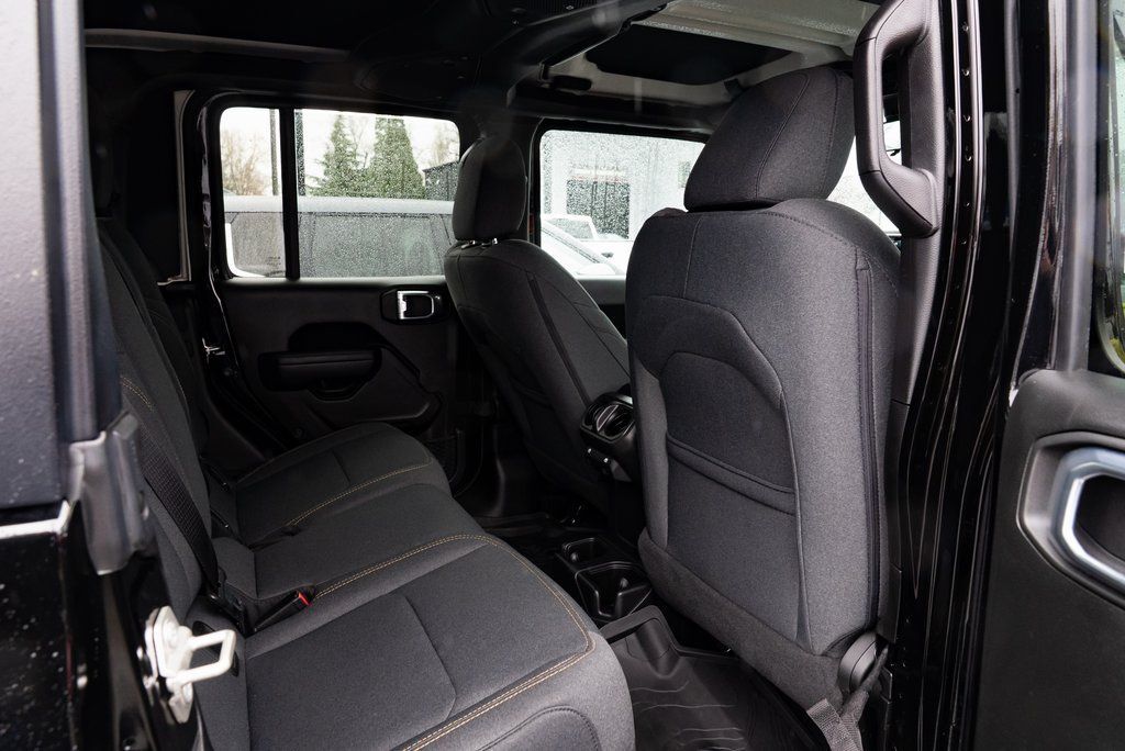 2024 Jeep Gladiator Sport Milwaukie OR