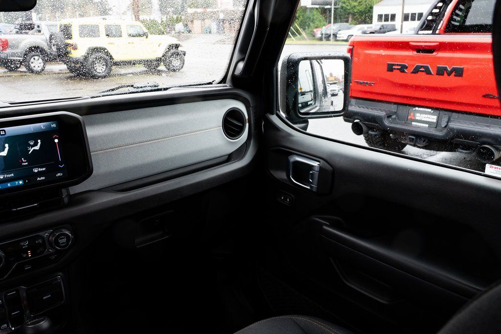 2024 Jeep Gladiator Sport Milwaukie OR