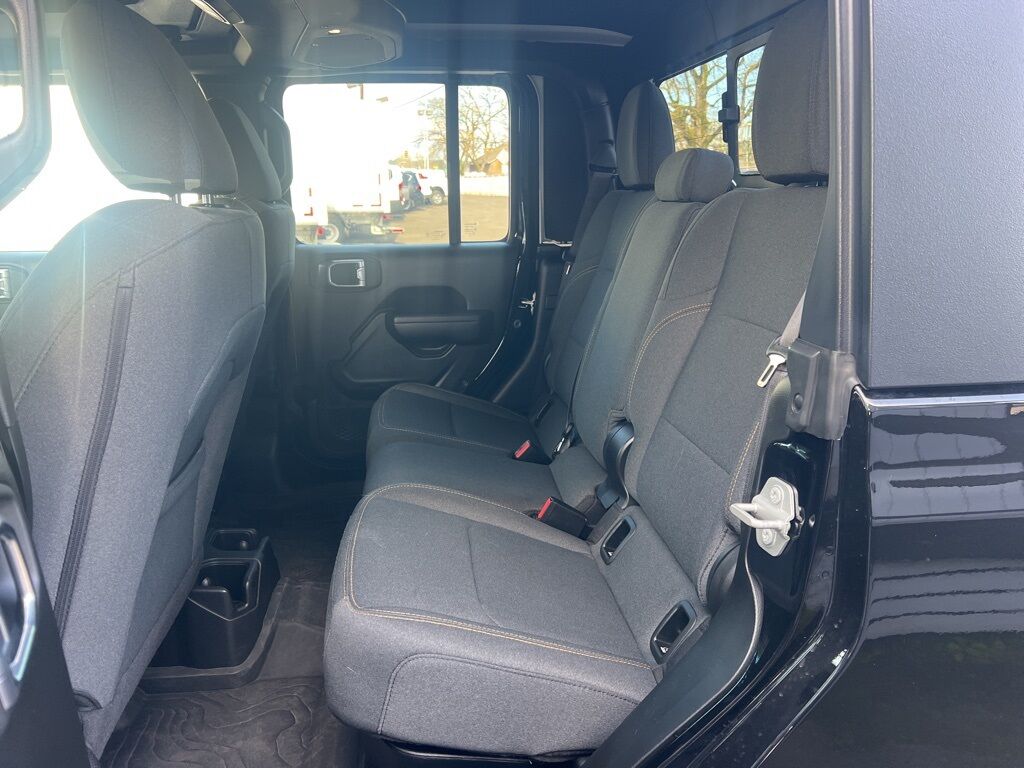 2024 Jeep Gladiator Sport Milwaukie OR