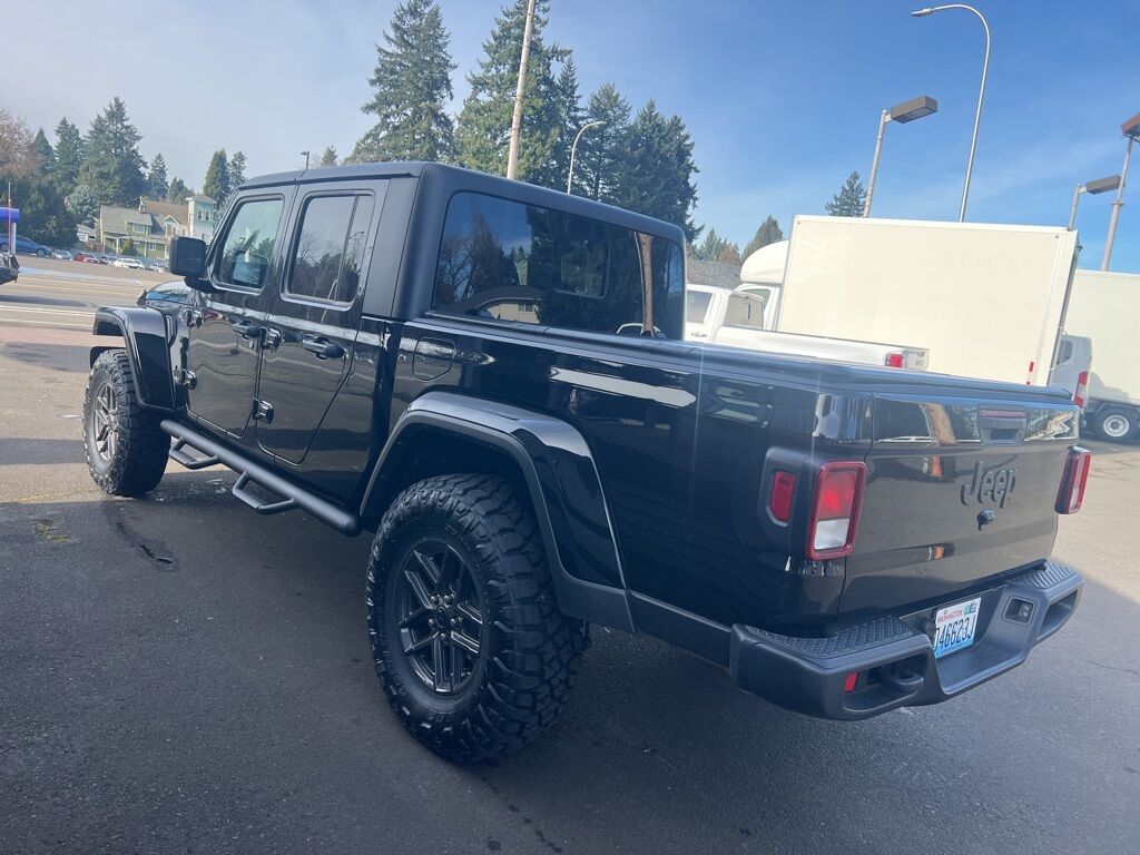 2024 Jeep Gladiator Sport Milwaukie OR