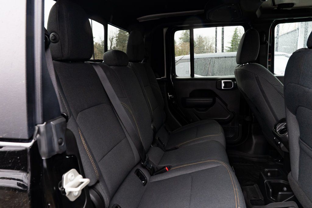 2024 Jeep Gladiator Sport Milwaukie OR