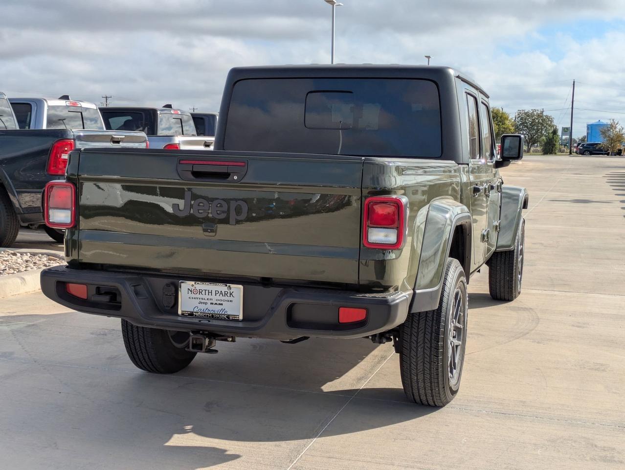 2024 Jeep Gladiator Sport S