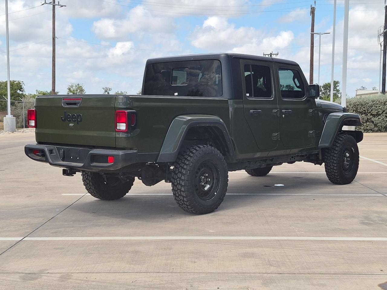 2024 Jeep Gladiator Sport S