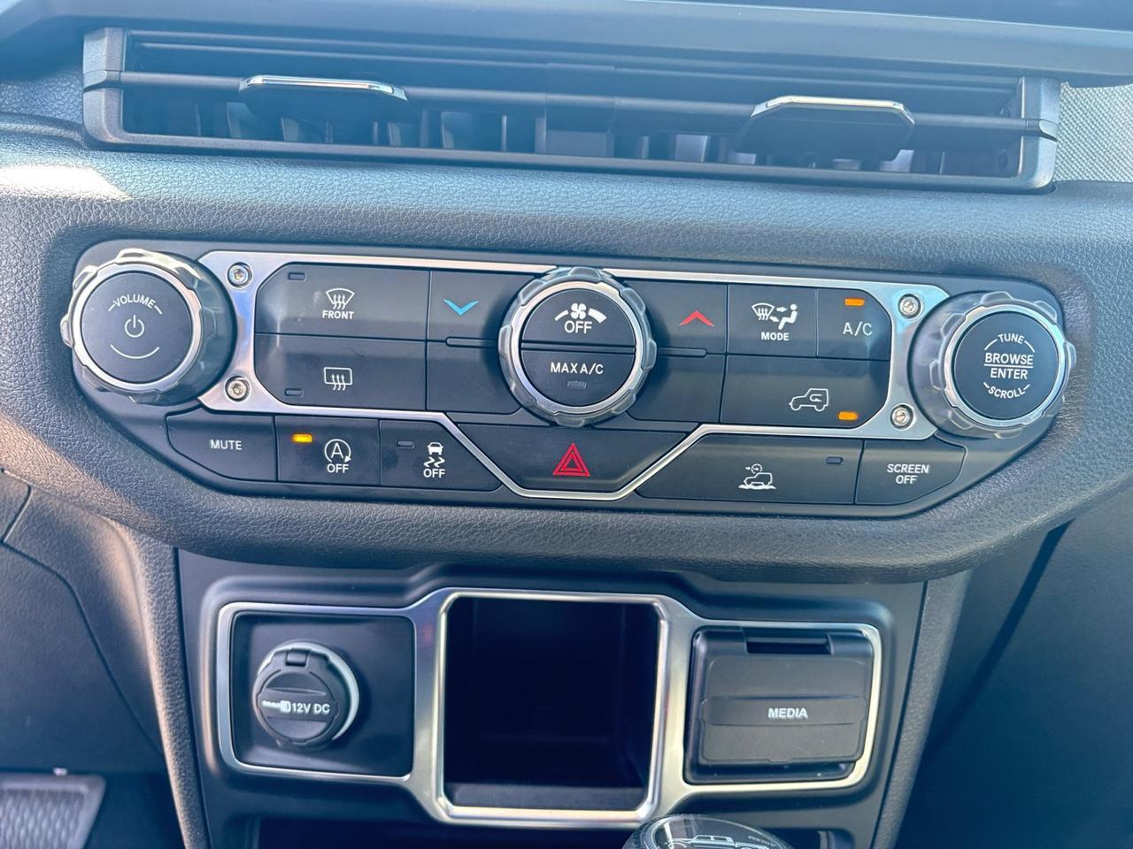 2024 Jeep Gladiator Sport New Braunfels TX