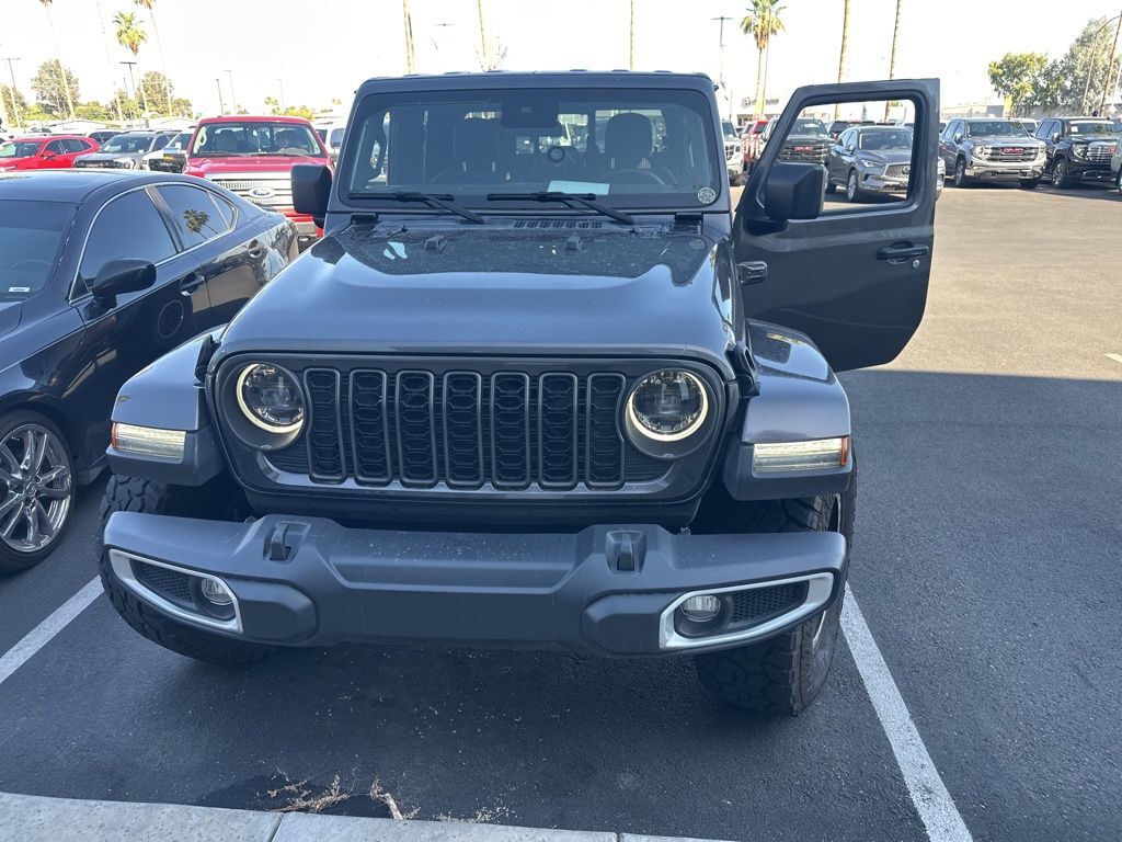 2024 Jeep Gladiator Sport