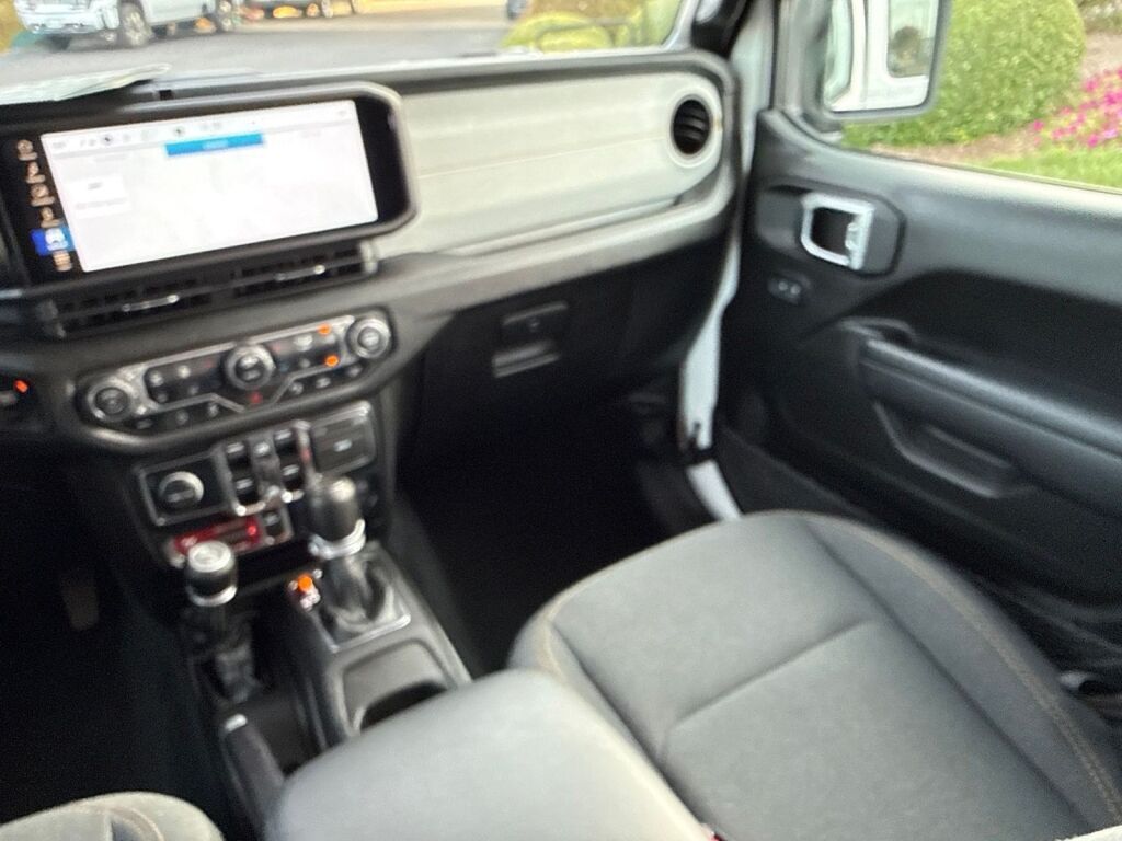 2024 Jeep Gladiator Willys Richmond VA