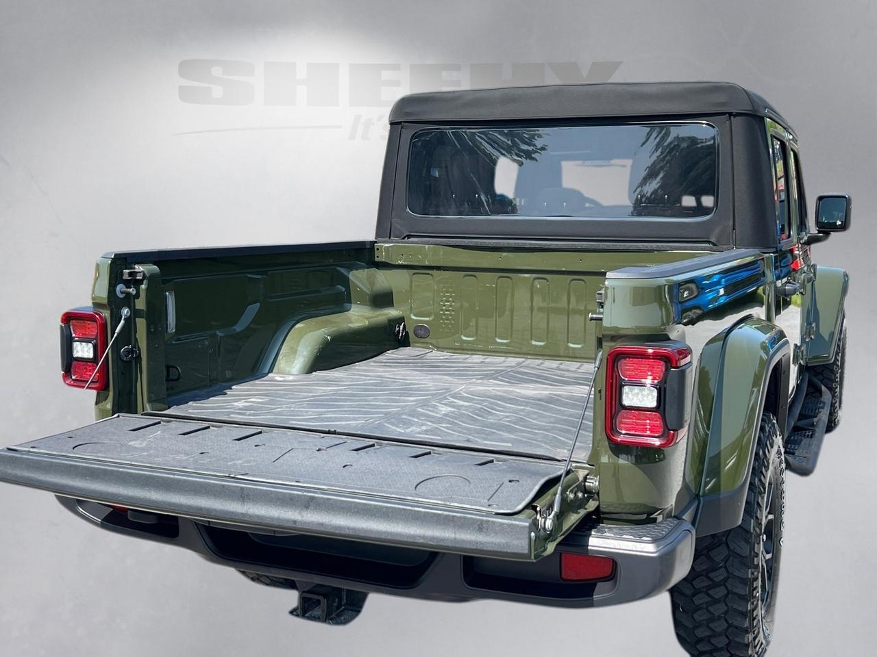 2024 Jeep Gladiator Willys Hagerstown MD