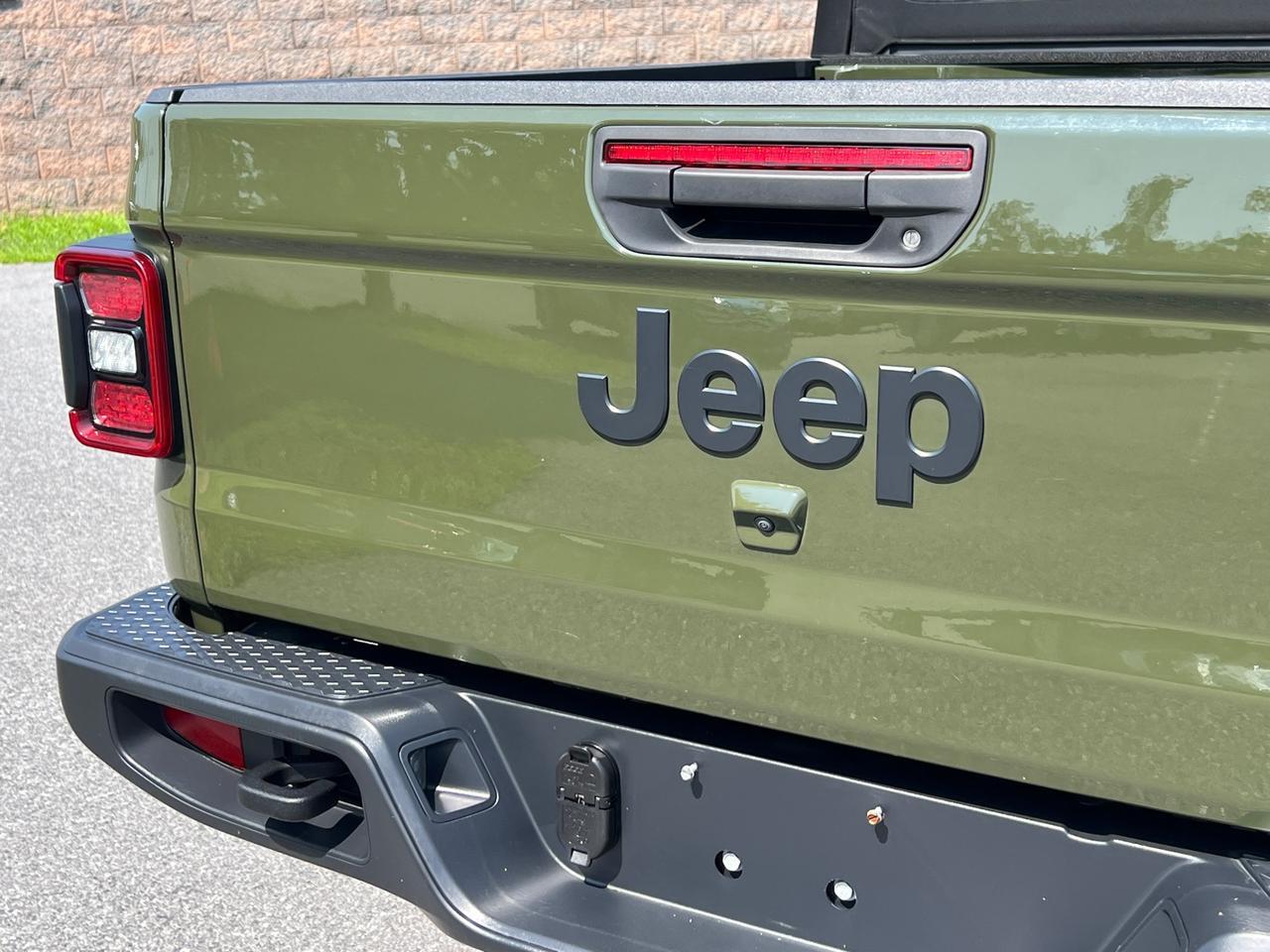 2024 Jeep Gladiator Willys Hagerstown MD