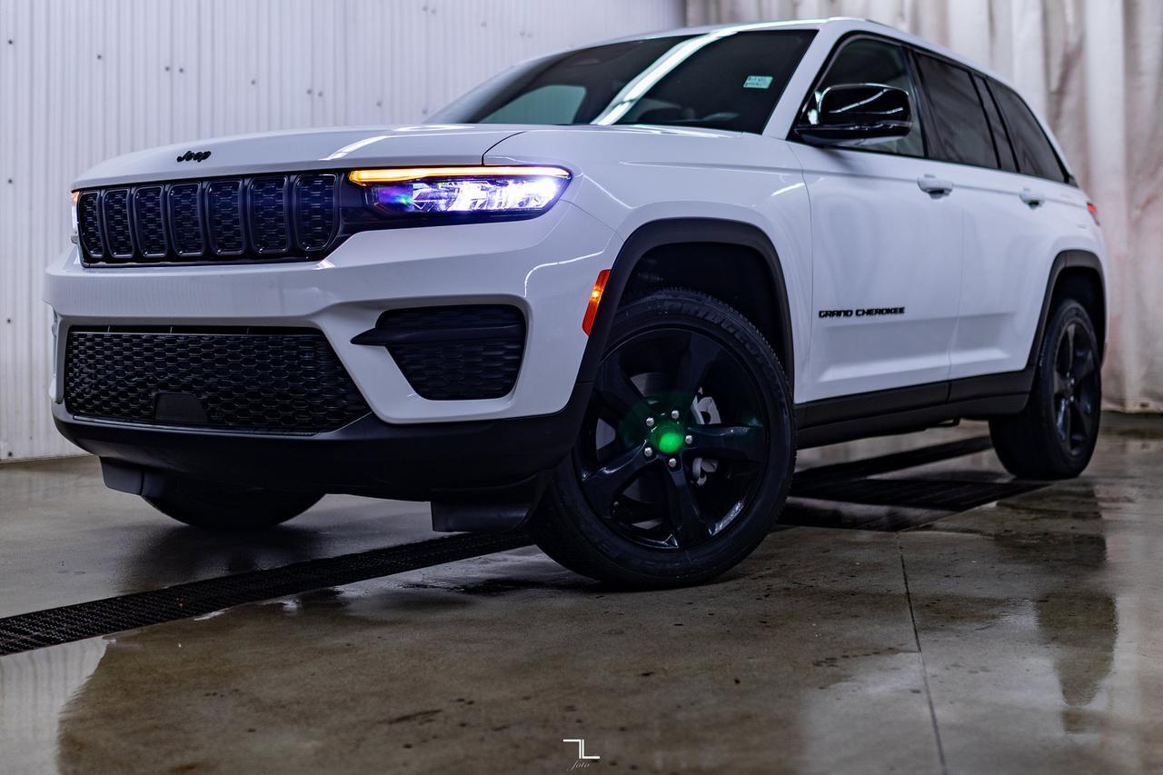 2024 Jeep Grand Cherokee 4x4 Altitude Leather Roof BCam Red Deer AB