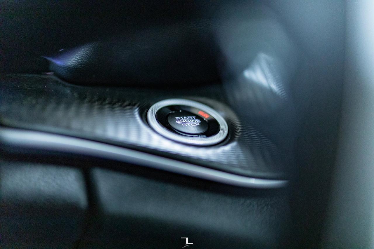 2024 Jeep Grand Cherokee 4x4 Altitude Leather Roof BCam Red Deer AB