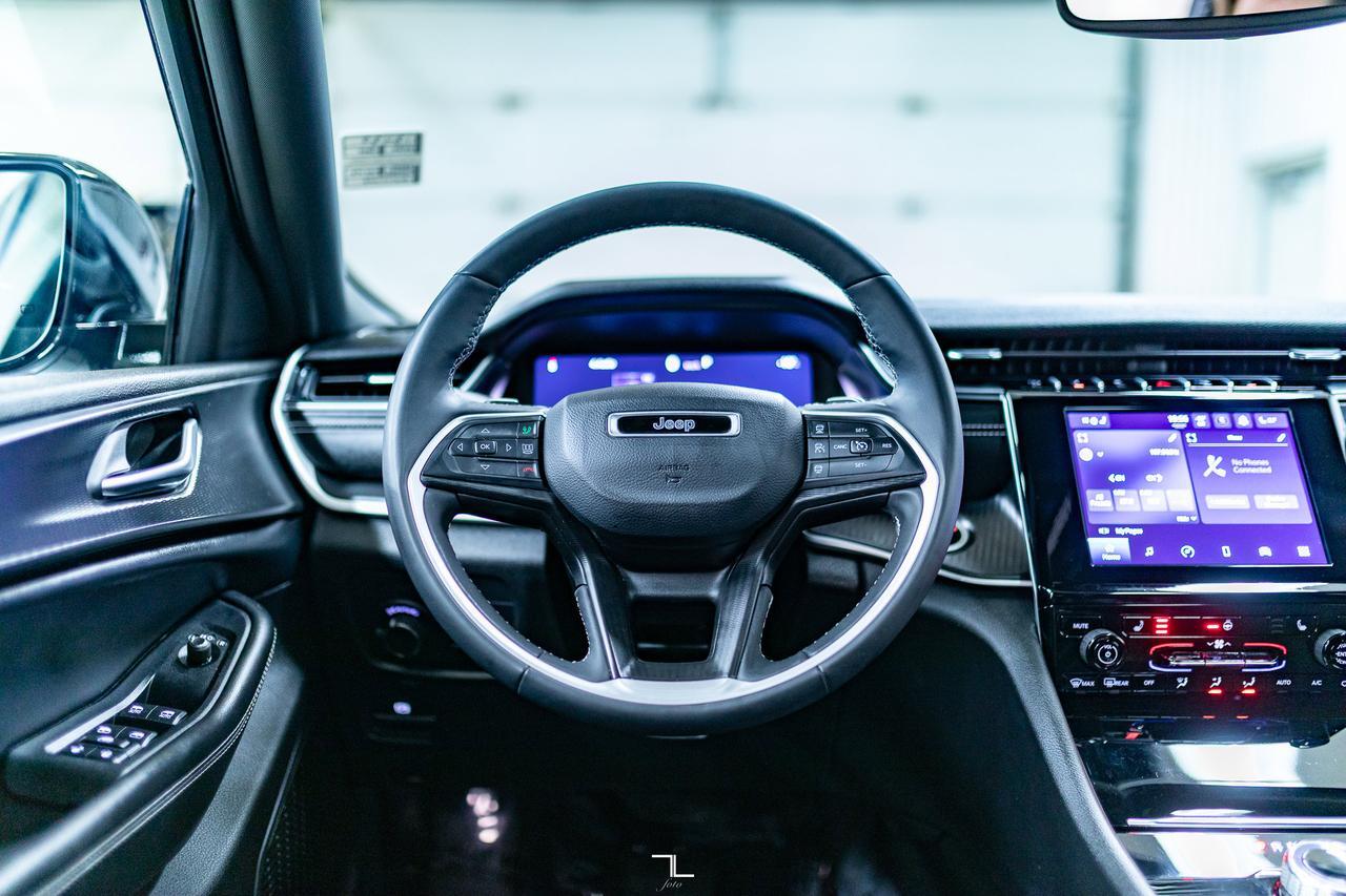 2024 Jeep Grand Cherokee 4x4 Altitude Leather Roof BCam Red Deer AB