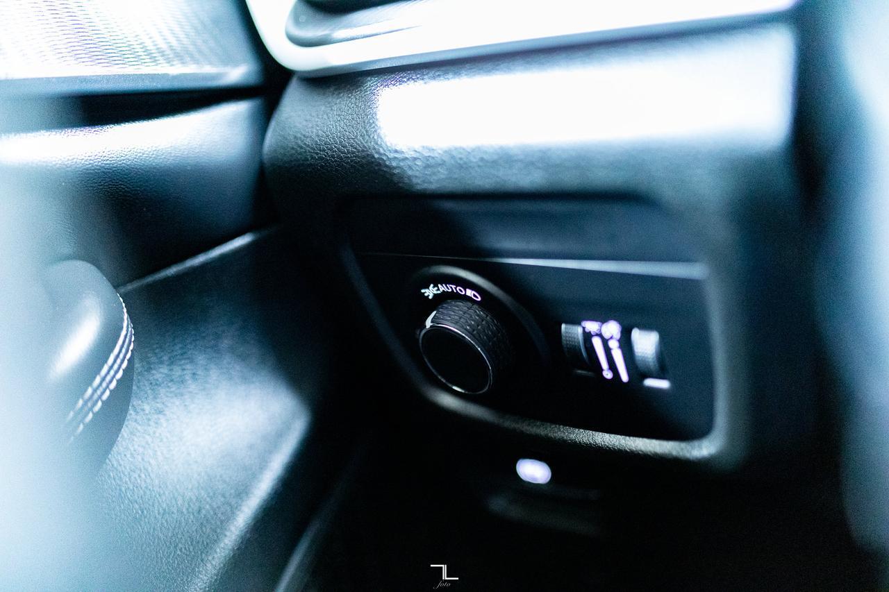 2024 Jeep Grand Cherokee 4x4 Altitude Leather Roof BCam Red Deer AB