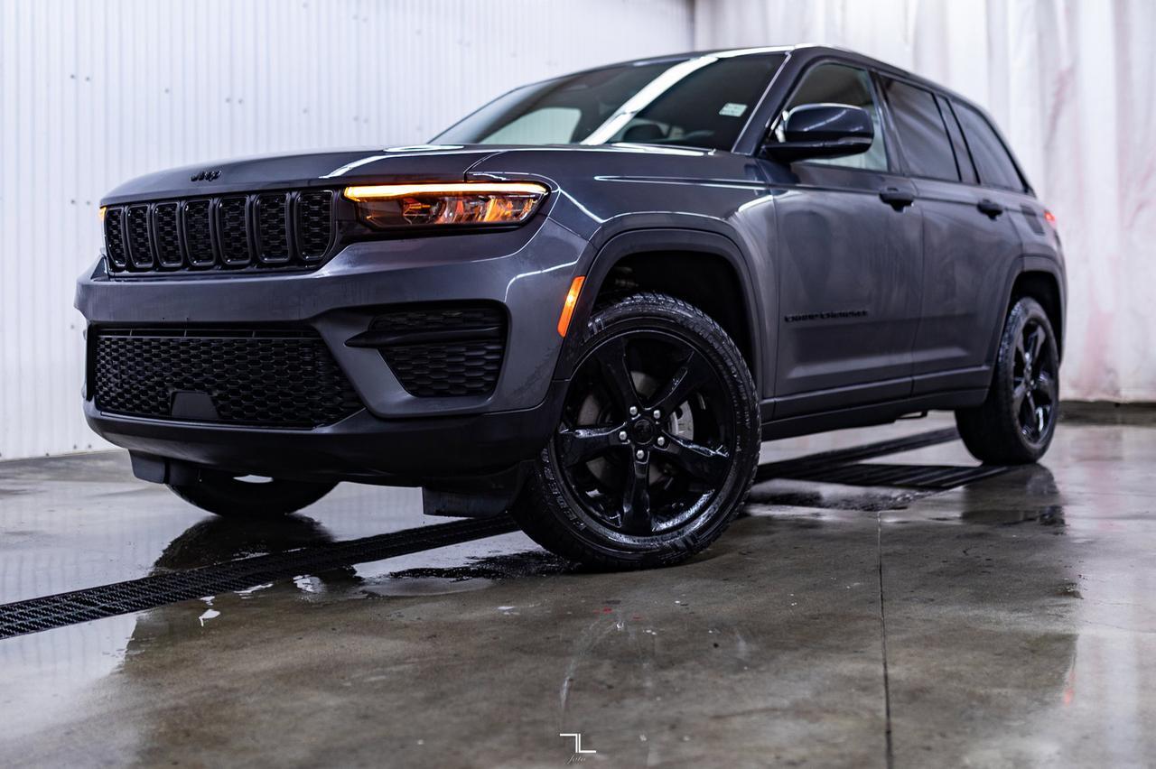 2024 Jeep Grand Cherokee 4x4 Altitude Leather Roof BCam Red Deer AB