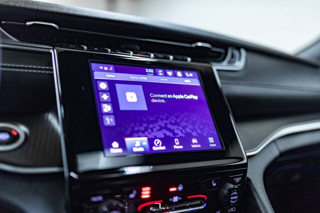 2024 Jeep Grand Cherokee 4x4 Altitude Leather Roof BCam Red Deer AB 2024 Jeep Grand Cherokee 4x4 Altitude Leather Roof BCam Red Deer AB