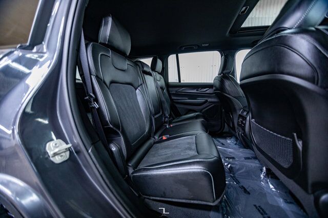 2024 Jeep Grand Cherokee 4x4 Altitude Leather Roof BCam Red Deer AB