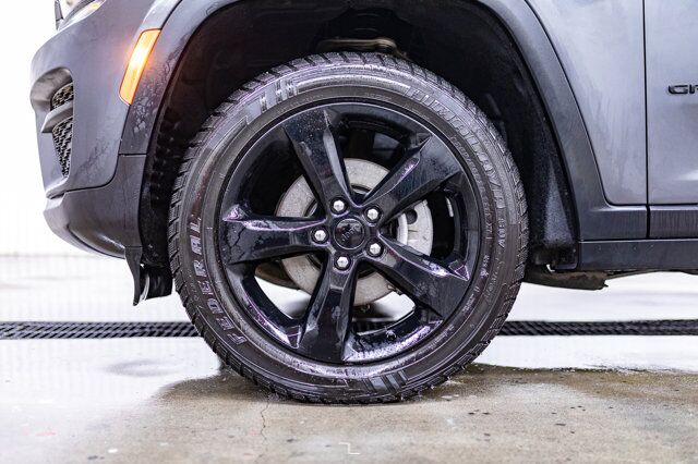 2024 Jeep Grand Cherokee 4x4 Altitude Leather Roof BCam Red Deer AB 2024 Jeep Grand Cherokee 4x4 Altitude Leather Roof BCam Red Deer AB