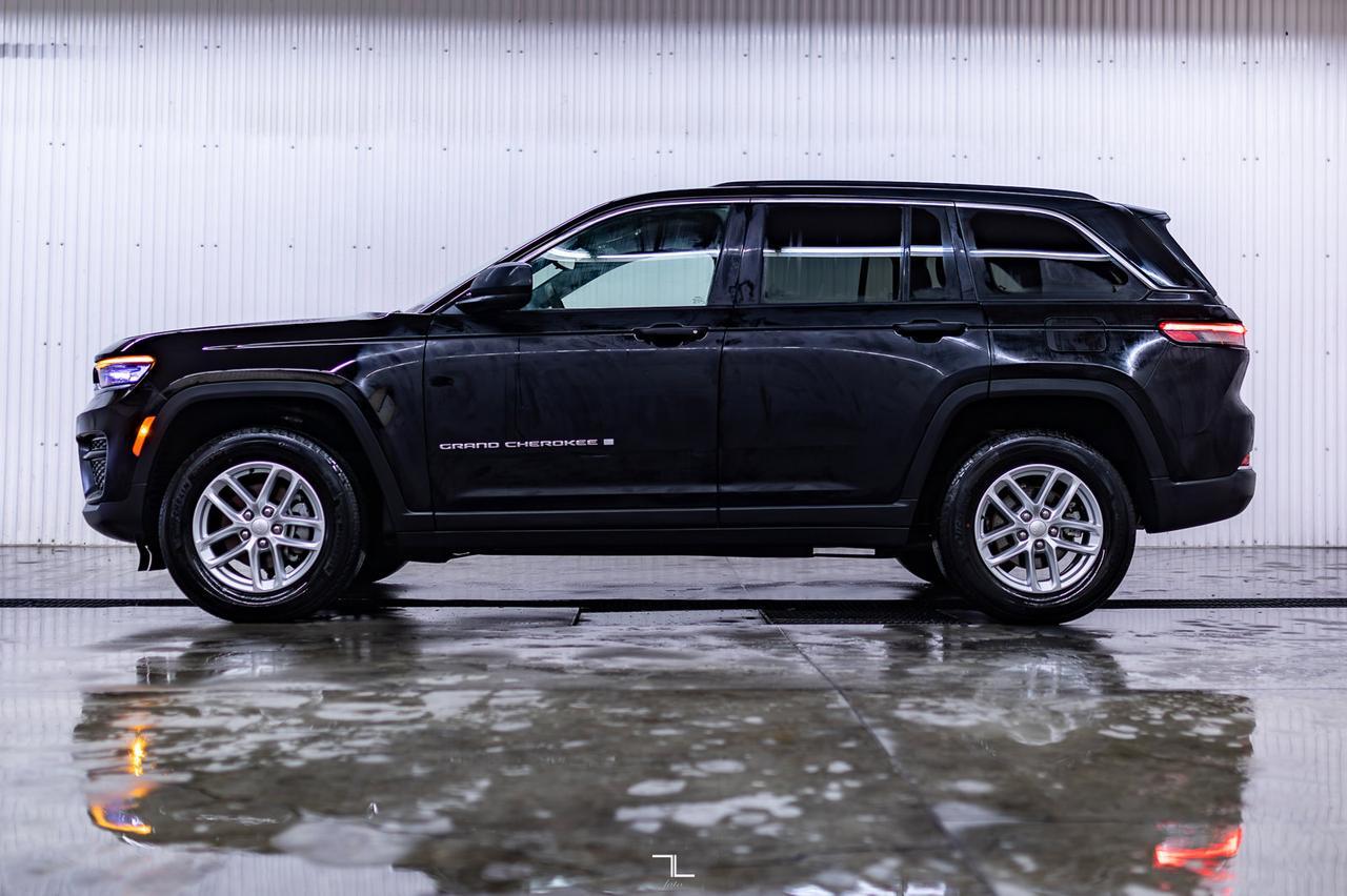 2024 Jeep Grand Cherokee 4x4 Laredo PSeat BCam Red Deer AB