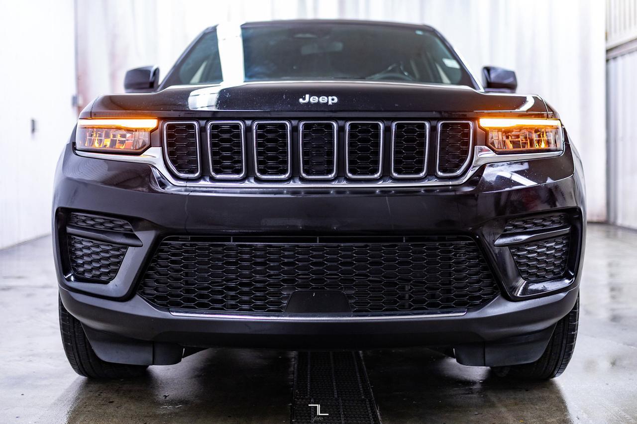 2024 Jeep Grand Cherokee 4x4 Laredo PSeat BCam Red Deer AB