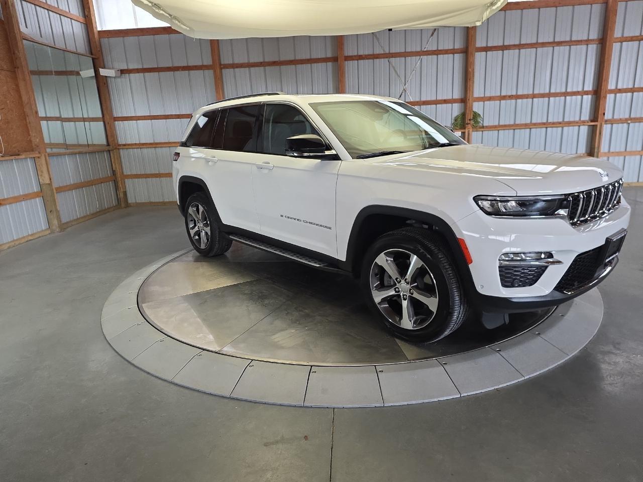 2024 Jeep Grand Cherokee 4xe Sand Lake NY