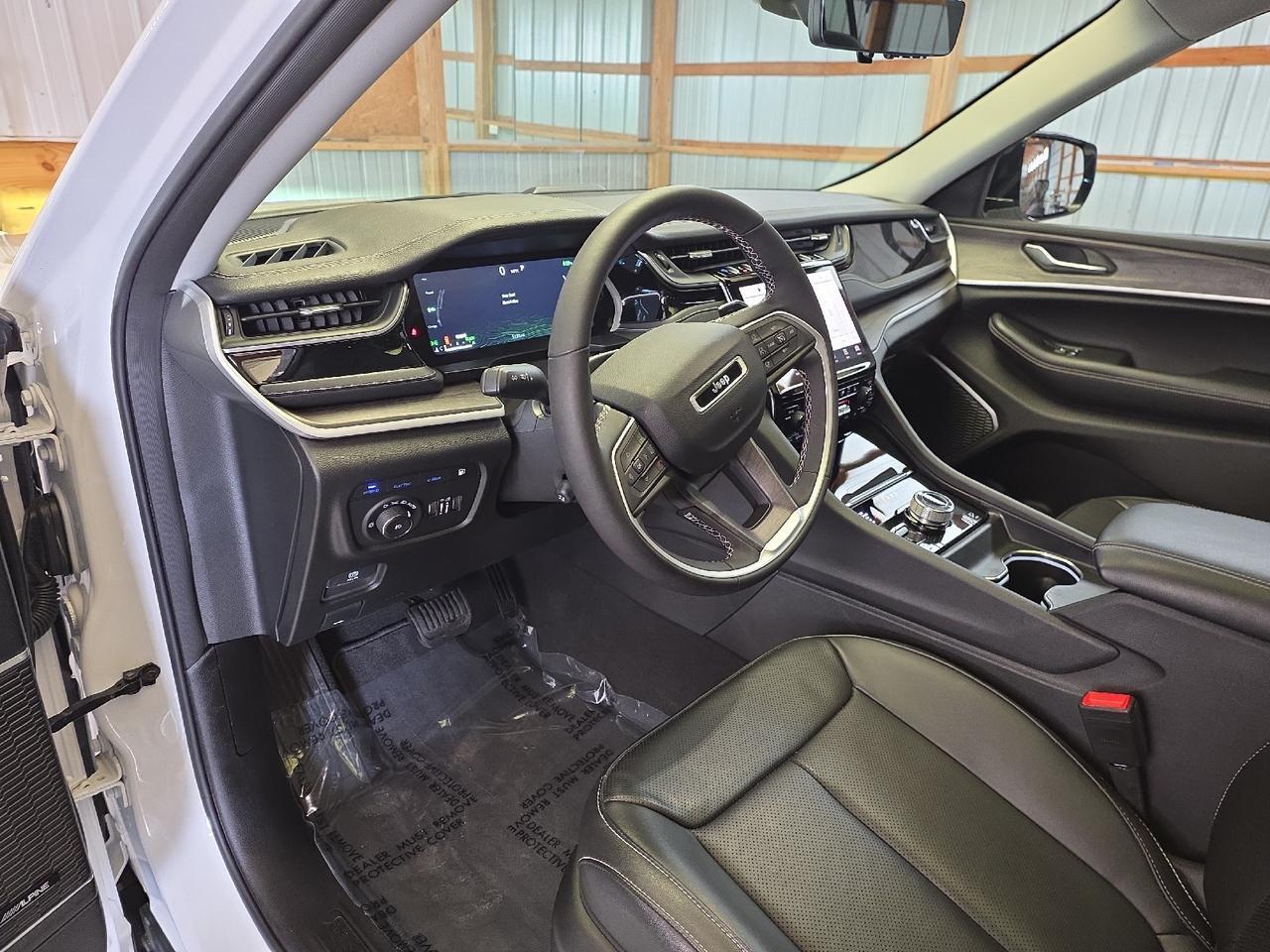 2024 Jeep Grand Cherokee 4xe Sand Lake NY