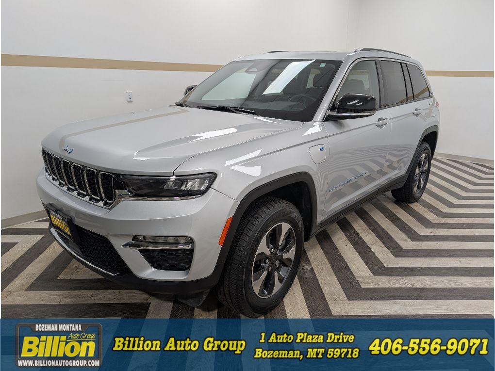 2024 Jeep Grand Cherokee 4xe 4xe Plug-in Hybrid Electric (PHEV)