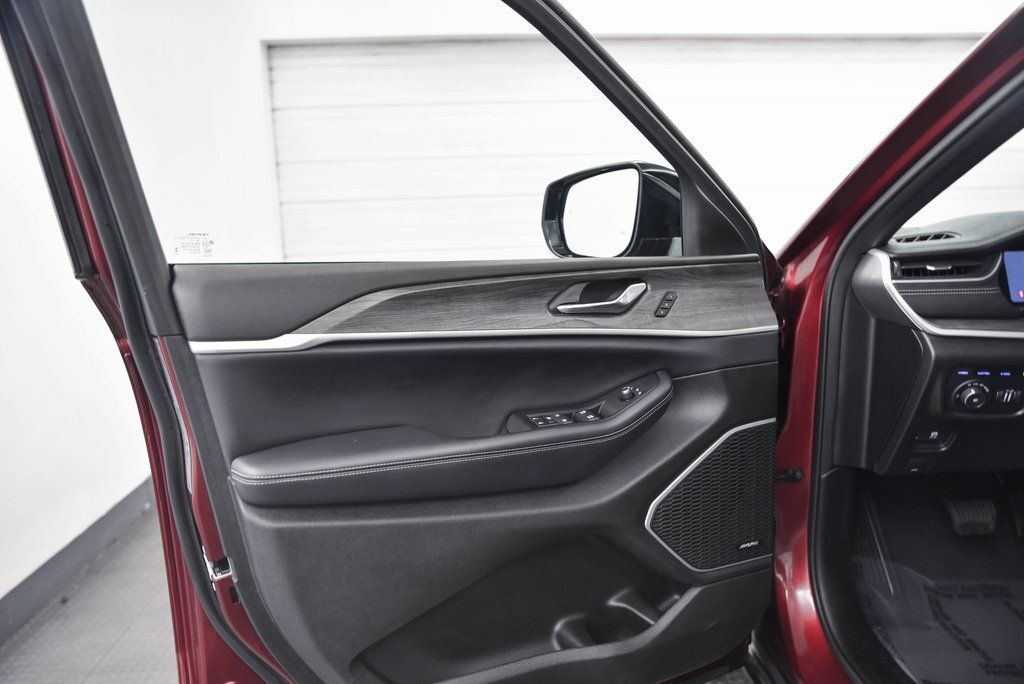 2024 Jeep Grand Cherokee 4xe Akron OH