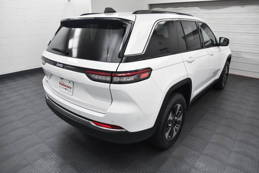 2024 Jeep Grand Cherokee 4xe Akron OH