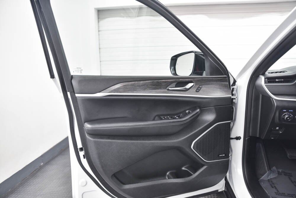 2024 Jeep Grand Cherokee 4xe Akron OH