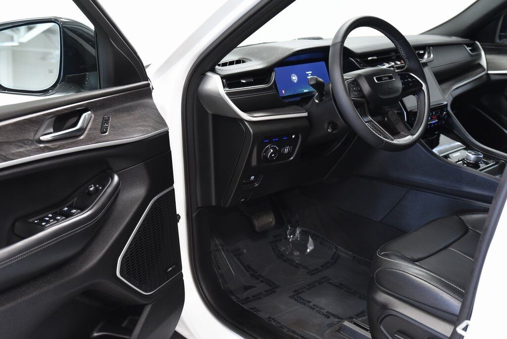 2024 Jeep Grand Cherokee 4xe Akron OH