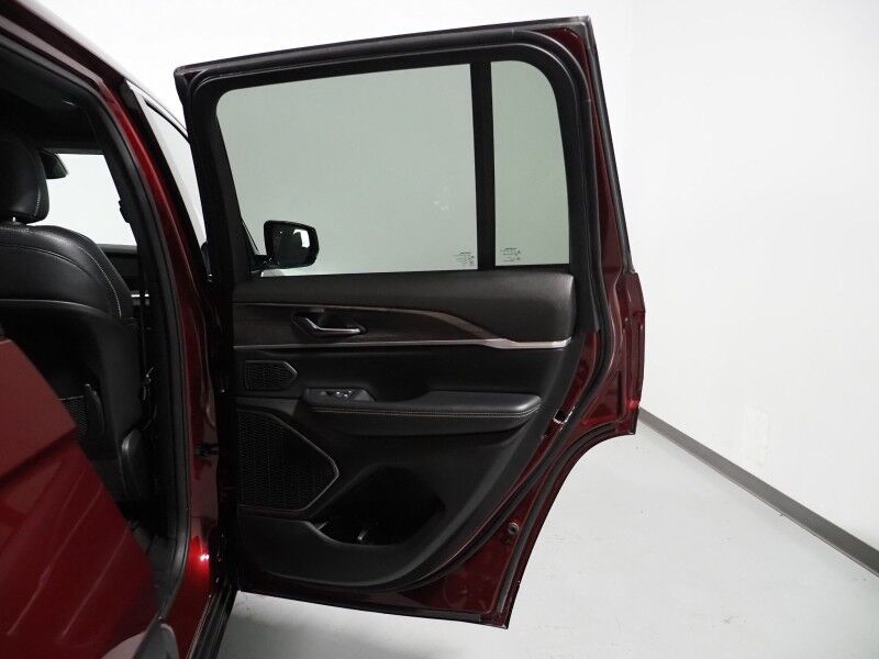 2024 Jeep Grand Cherokee 4xe *NAVIGATION, ADAPTIVE CRUISE, SAFETY ALERTS, BACKUP-CAMERA, COLOR TOUCHSCREEN, PANORAMA MOOROOF, HEATED SEATS/STEERING, REMOTE START, ALPINE AUDIO, WIRELESS CHARGING, ANDROID & APPLE Round Rock TX