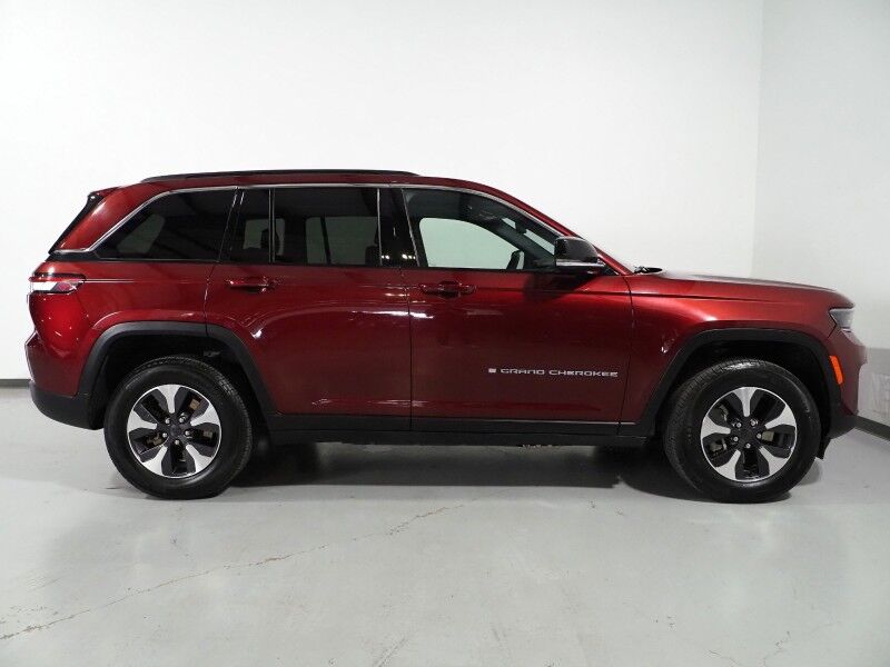 2024 Jeep Grand Cherokee 4xe *NAVIGATION, ADAPTIVE CRUISE, SAFETY ALERTS, BACKUP-CAMERA, COLOR TOUCHSCREEN, PANORAMA MOOROOF, HEATED SEATS/STEERING, REMOTE START, ALPINE AUDIO, WIRELESS CHARGING, ANDROID & APPLE Round Rock TX