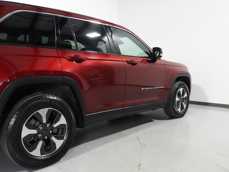 2024 Jeep Grand Cherokee 4xe *NAVIGATION, ADAPTIVE CRUISE, SAFETY ALERTS, BACKUP-CAMERA, COLOR TOUCHSCREEN, PANORAMA MOOROOF, HEATED SEATS/STEERING, REMOTE START, ALPINE AUDIO, WIRELESS CHARGING, ANDROID & APPLE Round Rock TX