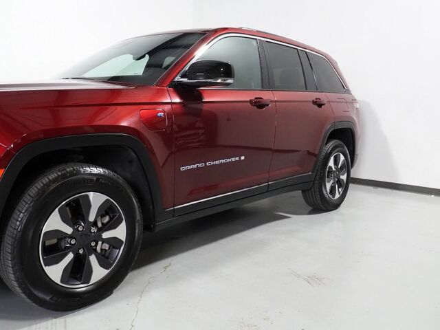 2024 Jeep Grand Cherokee 4xe *NAVIGATION, ADAPTIVE CRUISE, SAFETY ALERTS, BACKUP-CAMERA, PANORAMA MOOROOF, HEATED SEATS/STEERING, REMOTE START, ALPINE AUDIO, WIRELESS CHARGING, ANDROID & APPLE Round Rock TX
