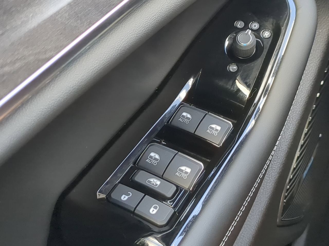 2024 Jeep Grand Cherokee 4xe Overland Winder GA