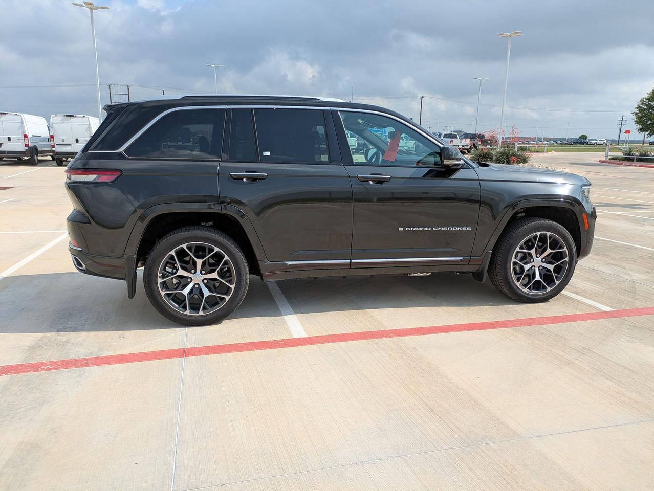 2024 Jeep Grand Cherokee 4xe Summit Reserve Castroville TX