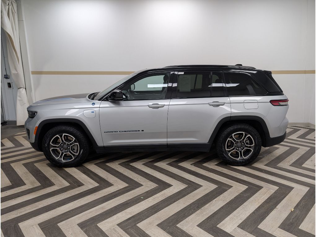 2024 Jeep Grand Cherokee 4xe Trailhawk Plug-in Hybrid Electric (PHEV)