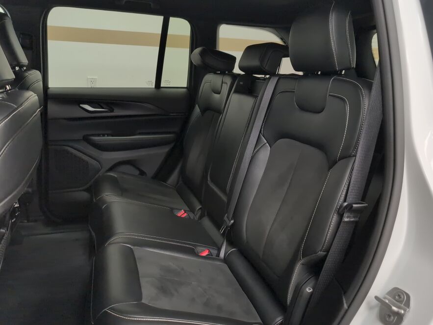 2024 Jeep Grand Cherokee Altitude Bozeman MT